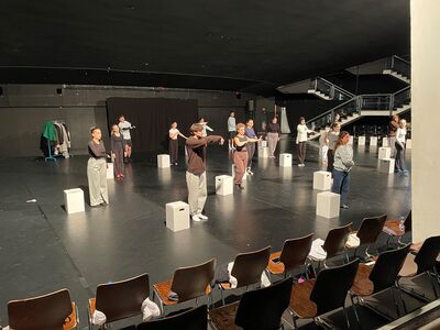 Schülerinnen und Schüler des Projektkurses Tanz