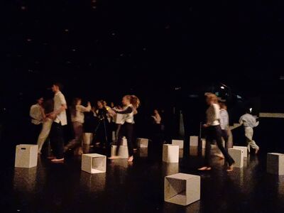 Schülerinnen und Schüler des Projektkurses Tanz