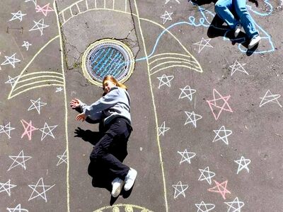 Streetart-Abbildung der Kunst Klasse 9